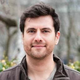 Zach Silverman's headshot